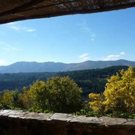 Tres Belle Maison Ardechoise Casa de Férias